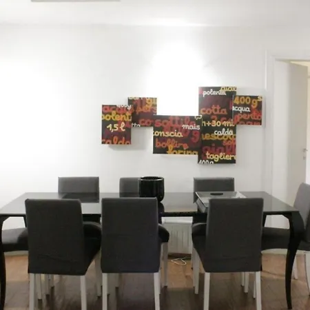 Casa Di Fronte Alle Piste Da Sci Campo Da Golf Sestriere