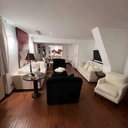 Casa Di Fronte Alle Piste Da Sci Campo Da Golf *