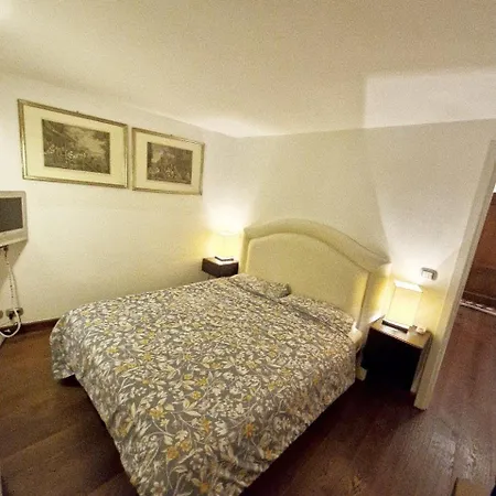 Casa Di Fronte Alle Piste Da Sci Campo Da Golf דירה ססטריארה